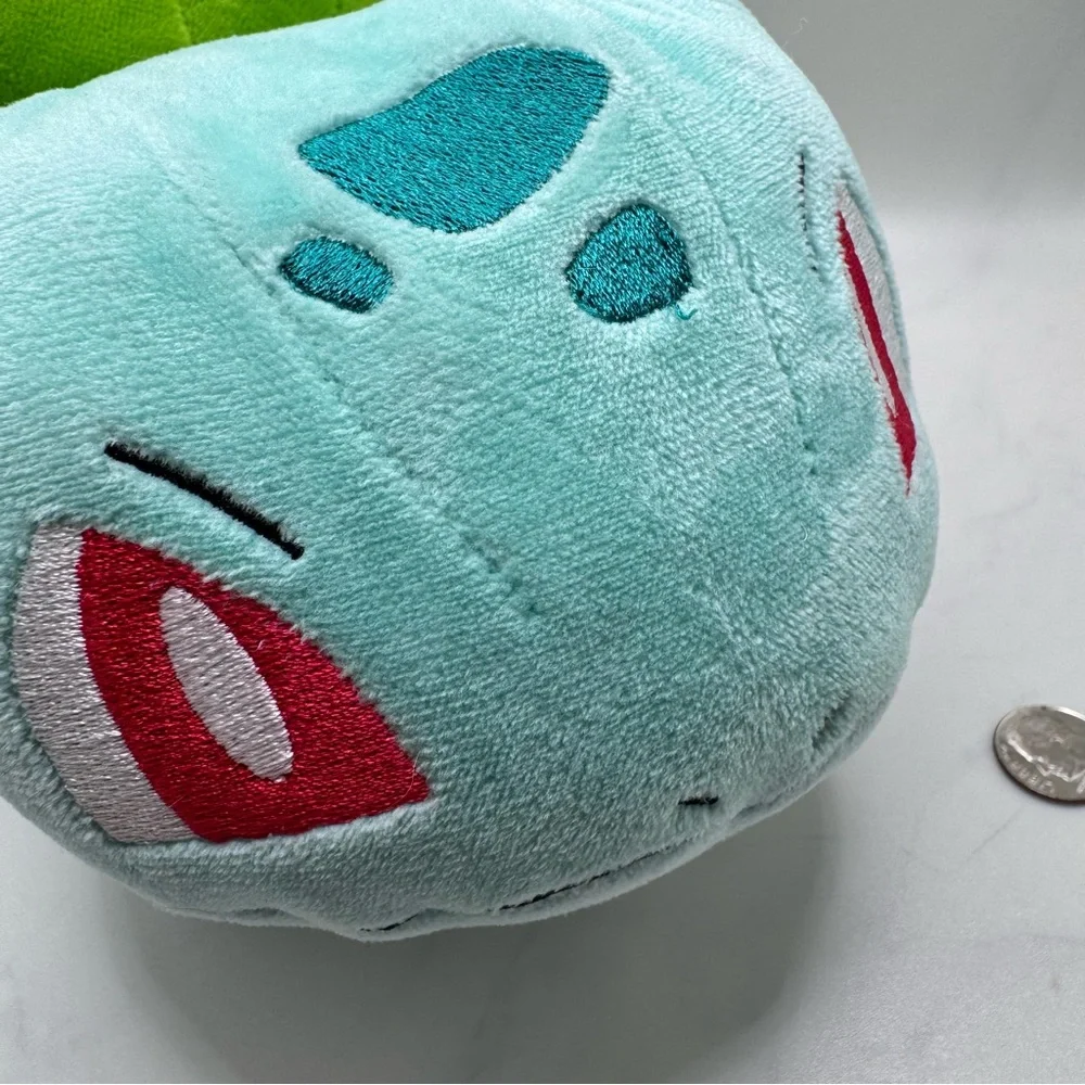 Pokemon 2022 Plush Bulbasaur Toy - Picture 5 of 7